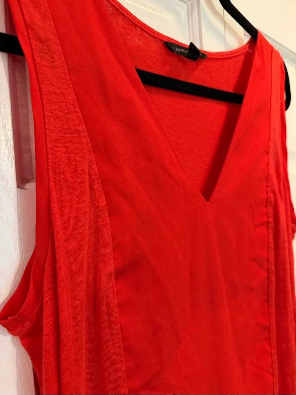 Banana Republic Fire Red / Orange V-Neck Sleeveless Tank Cotton Knit - Picture 2 of 11